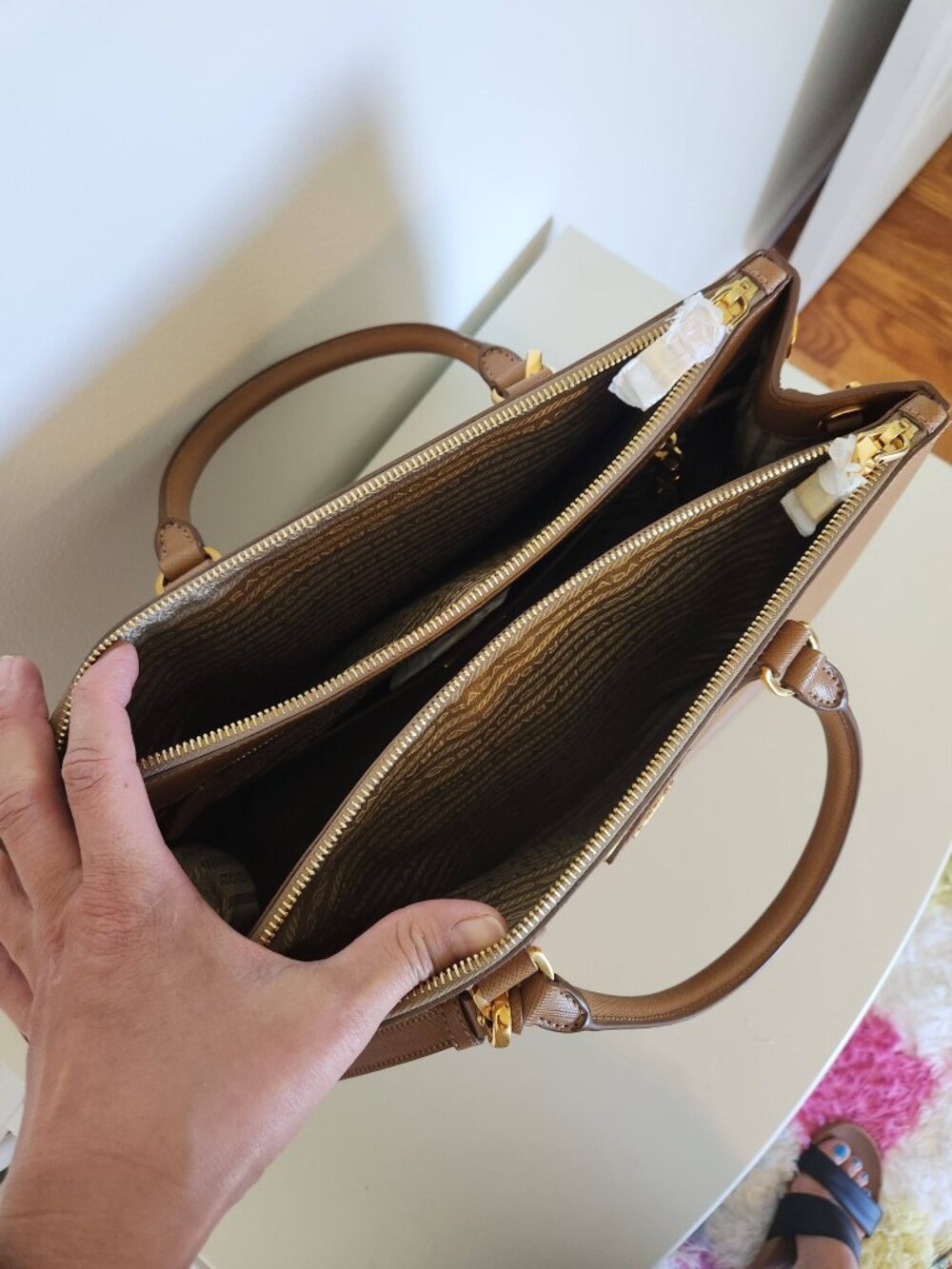 New Prada Brown Saffiano Lux Leather  Double Zip Tote - Picture 13 of 15